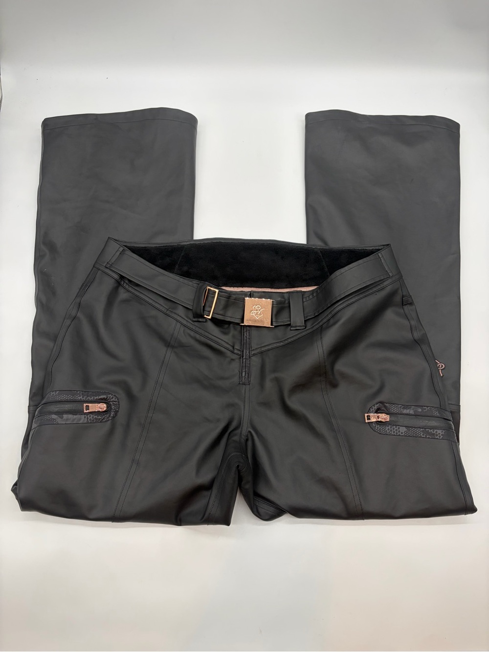 Under Armour Black Women's Cargo Ski Pants with Rose Gold Hardware